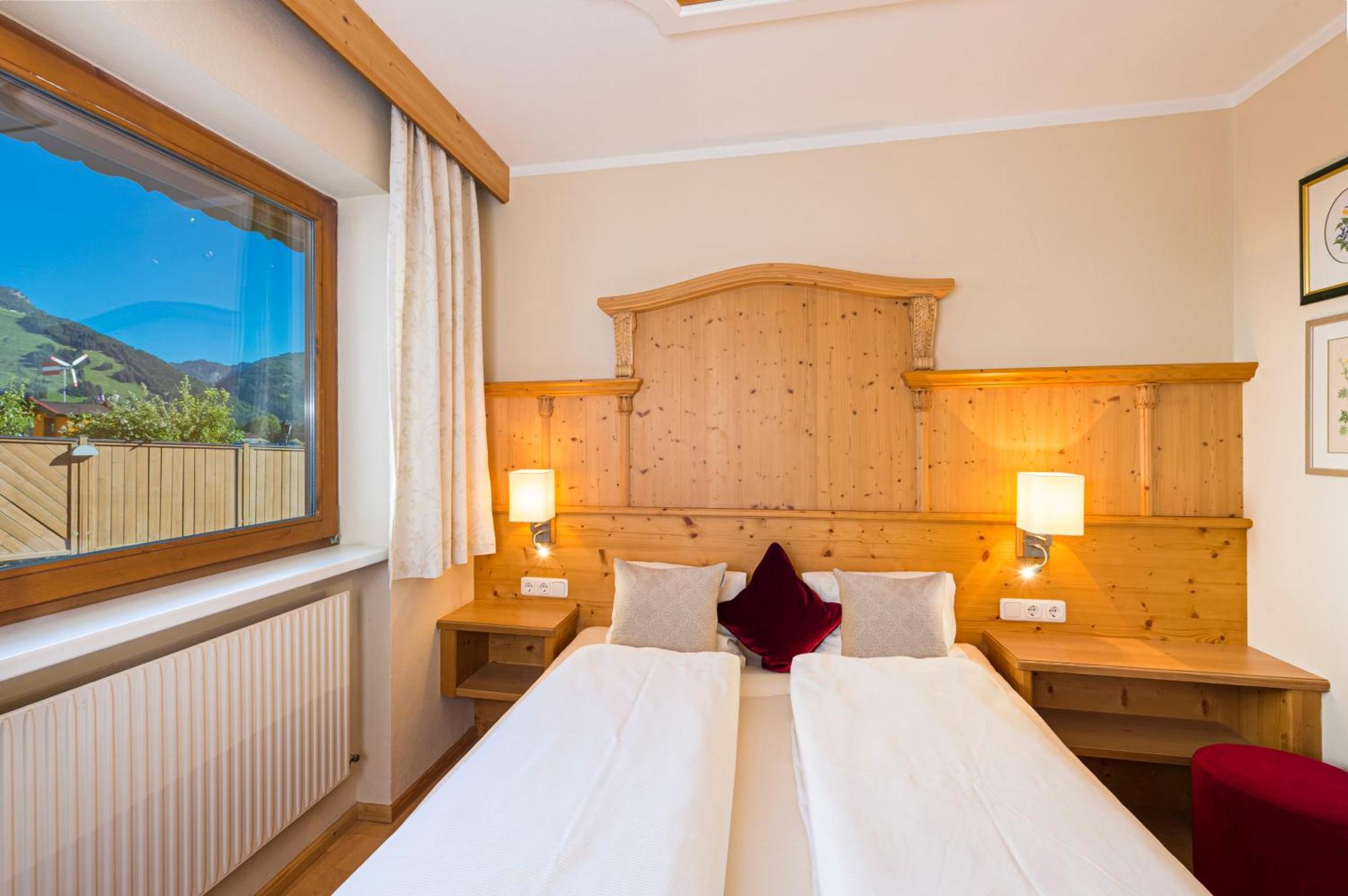 Apartments Tirolerhaus Kössen Chambre photo