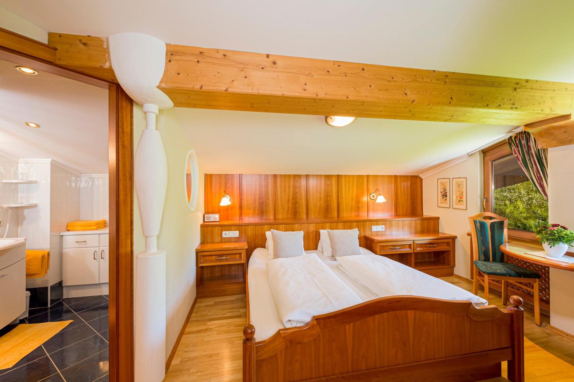 Apartments Tirolerhaus Kössen Chambre photo